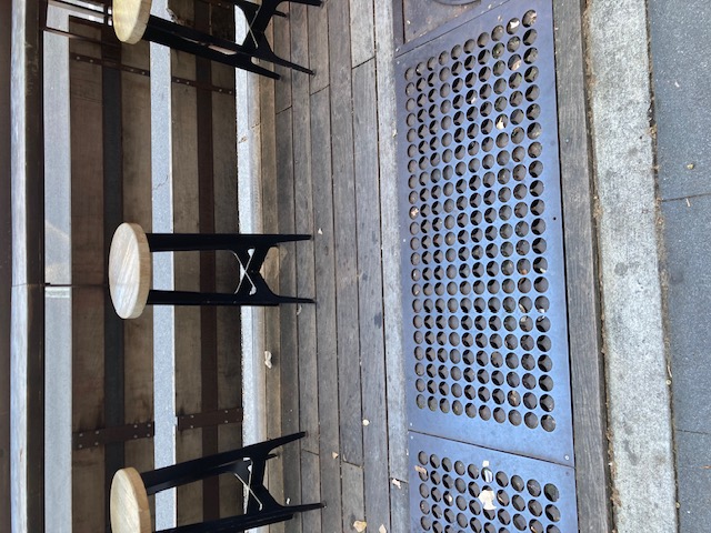 Apple EarPod Pro 3 parklet